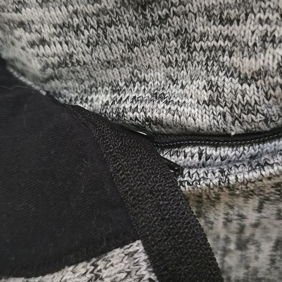 Calvin Klein Performance Jacket - Picture 8 of 8